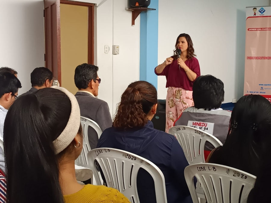 SERVIDORES PÚBLICOS DE UGEL 04 FORTALECEN HABILIDADES BLANDAS A TRAVÉS DE TALLER DE LIDERAZGO