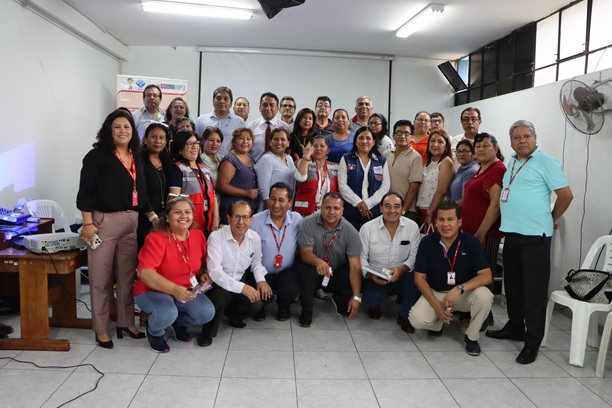 CONGRESISTA FLOR PABLO DIO A CONOCER SOBRE LA LEY DE ORFANDAD