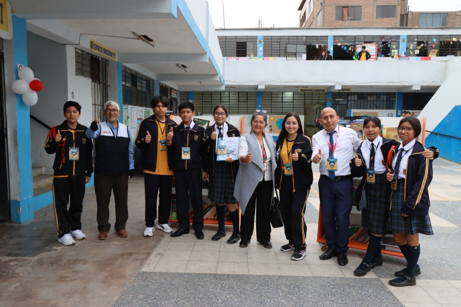 DIRECTORA DE UGEL 04 LANZA CONCURSO NACIONAL DE COMPRENSIÓN LECTORA “EL PERÚ LEE”