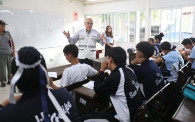 MINISTRO DE EDUCACIÓN SUPERVISÓ AULAS TEMPORALES DE FUTURA ESCUELA BICENTENARIO SAN FELIPE EN COMAS