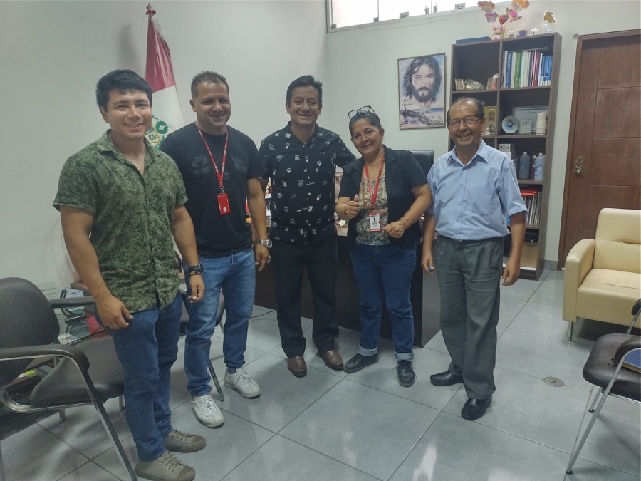 DIRECTORA NELLY CUNZA Y ALCALDE DE SANTA ROSA COORDINAN REALIZACIÓN DE LABORES CONJUNTAS PARA MEJORAR EL SERVICIO EDUCATIVO