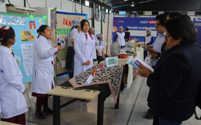 INNOVADORES PROYECTOS ESTUDIANTILES SE EXHIBEN EN II ETAPA DE CONCURSO CREA Y EMPRENDE