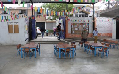 CONTINÚA LA DISTRIBUCIÓN DE MOBILIARIO EDUCATIVO A COLEGIOS PÚBLICOS DE NUESTRA JURISDICCION