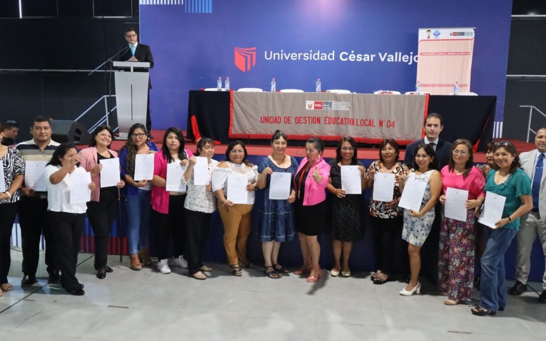 MÁS DE 1500 DOCENTES RECIBIERON RD DE NOMBRAMIENTO EN EMOTIVA CEREMONIA PÚBLICA