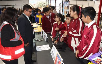 ESTUDIANTES PRESENTAN INNOVADORES PROYECTOS EN CONCURSO CREA Y EMPRENDE 2024 – ETAPA UGEL
