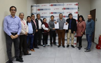 EN NEGOCIACIÓN COLECTIVA DESCENTRALIZADA, UGEL 04 Y SINDICATOS DE TRABAJADORES FIRMAN CONVENIO CON ACUERDOS FRUCTÍFEROS