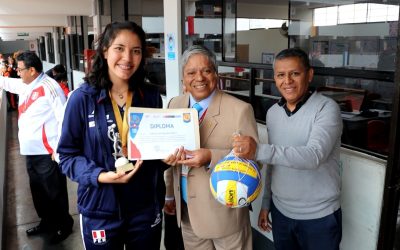 BRINDAMOS RECONOCIMIENTO A PATRICIA AGUILAR, SELECCIONADA DE VÓLEY SUB 19 QUE CLASIFICÓ A MUNDIAL 2025