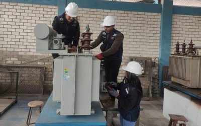 RECIBE EDUCACIÓN TÉCNICA PARA TRIUNFAR EN EL IEST CARLOS CUETO FERNANDINI