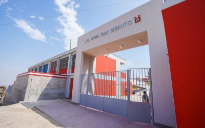 UGEL 04 PARTICIPA EN LA ENTREGA DE LLAVES DE LA ESCUELA BICENTENARIO 8184 SAN BENITO EN CARABAYLLO