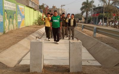 CUBREN CANAL DE REGADÍO PARA PROTEGER A ESTUDIANTES DE IE PHILIP SAUNDERS CON APOYO DE EMPRESA PRIVADA