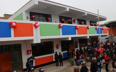 SE INAUGURAN TRES AULAS EQUIPADAS EN IE 5178, CONSTRUIDAS POR MUNICIPALIDAD DE PUENTE PIEDRA