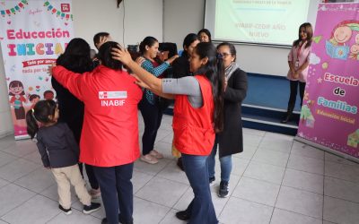MADRES, PADRES Y CUIDADORES REFLEXIONAN SOBRE CRIANZA RESPONSABLE EN I ENCUENTRO DE FAMILIAS