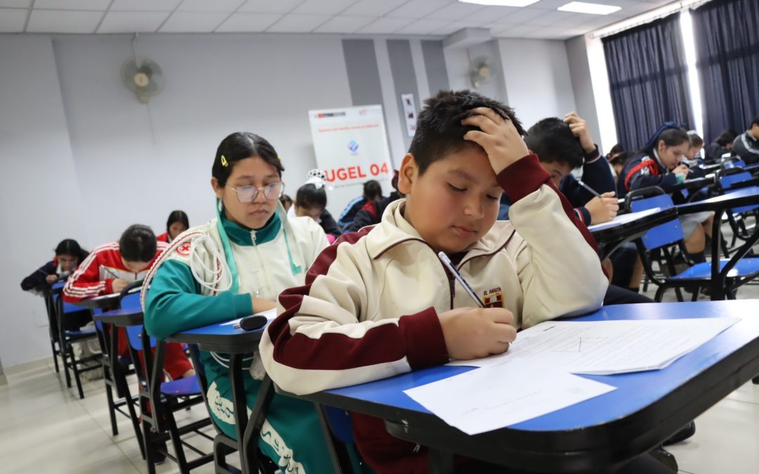 ESTUDIANTES DE ESCUELA PUBLICAS Y PRIVADAS RINDEN EXAMEN ONEM – ETAPA UGEL