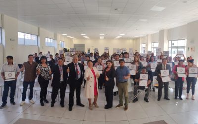 SE ENTREGAN CERTIFICADOS A DIRECTIVOS Y DOCENTES DE EBA Y ETP QUE APROBARON PROGRAMA DE ESPECIALIZACIÓN