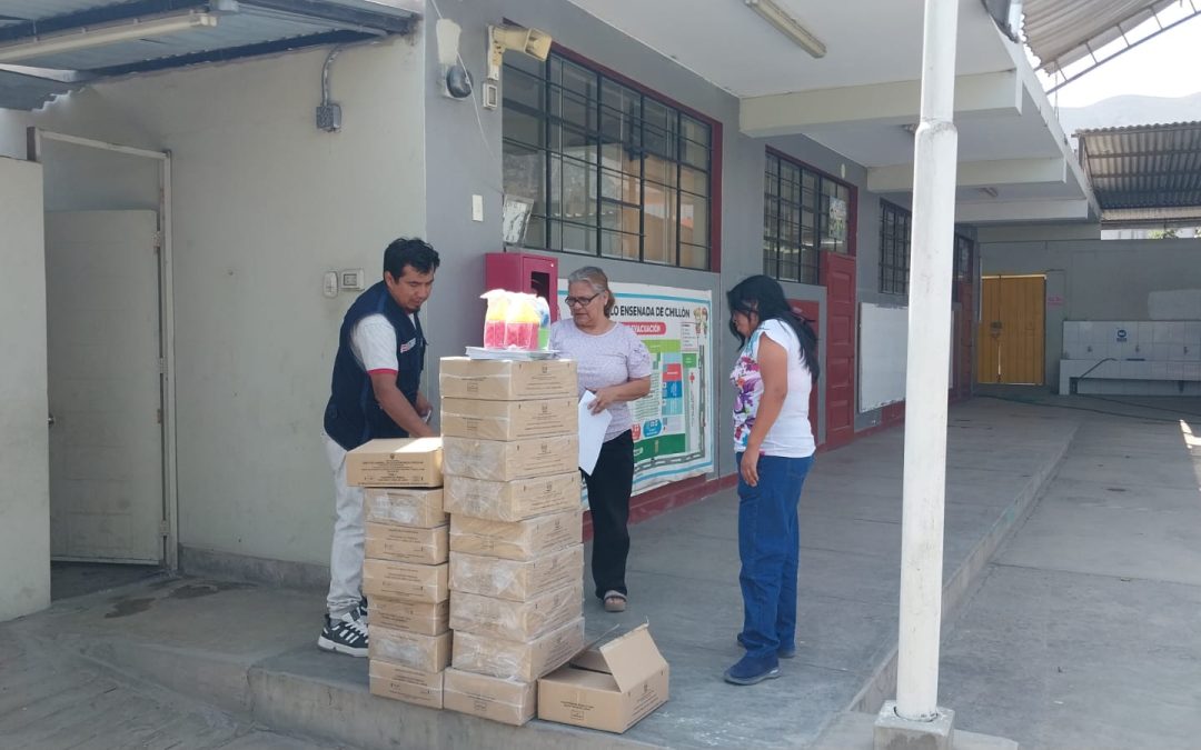 UGEL 04 DISTRIBUYE MATERIALES EDUCATIVOS A INSTITUCIONES PÚBLICAS ANTES DEL INICIO DEL AÑO ESCOLAR 2026