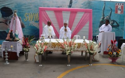SERVIDORES DE LA UGEL 04 RINDEN EMOTIVO HOMENAJE A LA VIRGEN DE FÁTIMA