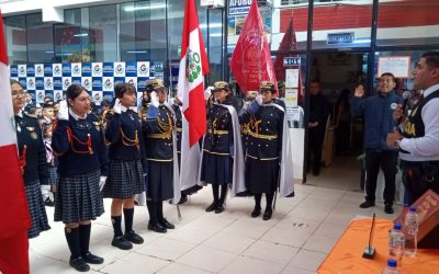 DIRECTORA DE LA UGEL 04 PARTICIPÓ EN JURAMENTACIÓN DE BRIGADAS ESCOLARES EN COMAS