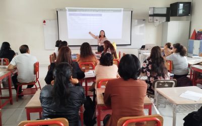 DIRECTIVOS Y DOCENTES DE COMAS Y PUENTE PIEDRA PARTICIPAN EN JORNADAS PEDAGÓGICAS IMPULSADAS POR LA UGEL 04