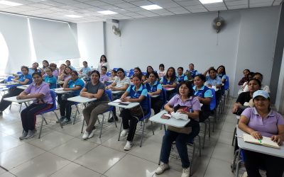 UGEL 04 CAPACITA A PROMOTORAS DE PRONOEI PARA MEJORAR LOS APRENDIZAJES DESDE LA PRIMERA INFANCIA